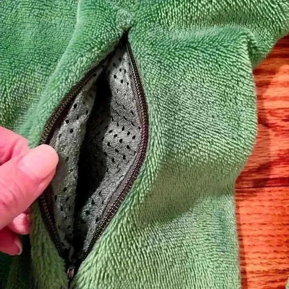 Women's Patagonia Regulator R1 Polartec Jacket Small Full Zip Green - Picture 3 of 11